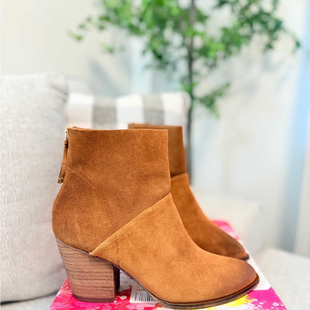 Chinese Laundry Kind Heart Suede Whiskey Boots